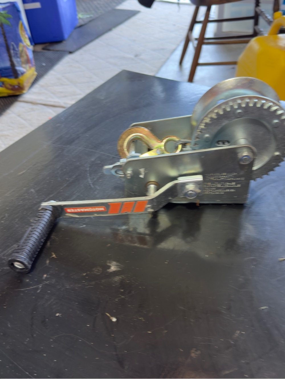 Brand New 1,800 lb Manual Cable Winch / Hand Winch
